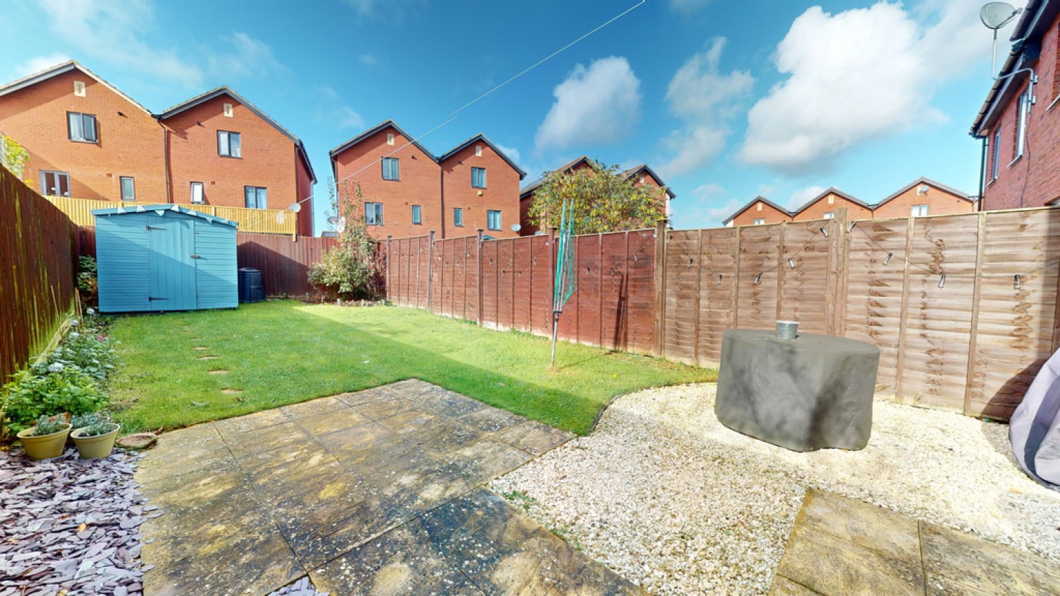 2 bedroom House for Sale Jodami Crescent, Cheltenham, Gloucestershire