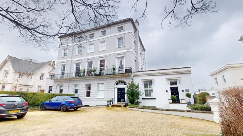London Road, Cheltenham, Gloucestershire