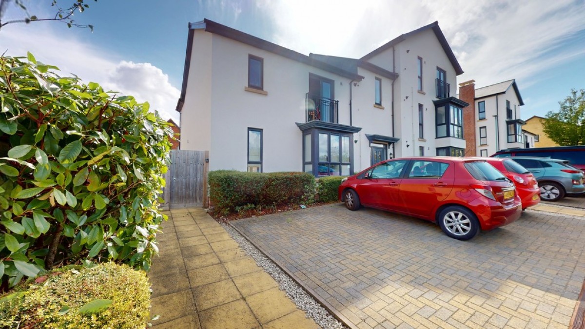 Flat 1 , 58 Harvest Street