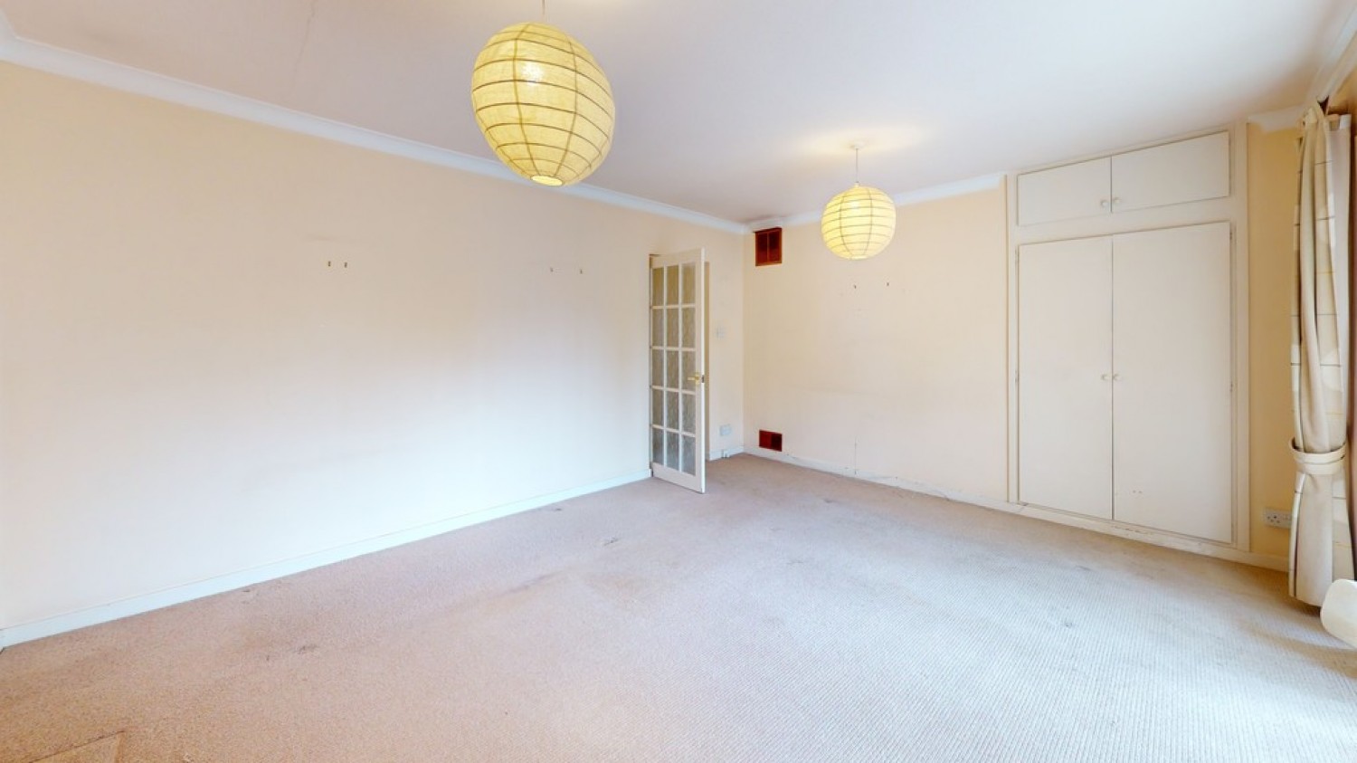 2 bedroom Flat in Overton Park Road, Cheltenham, Gloucestershire