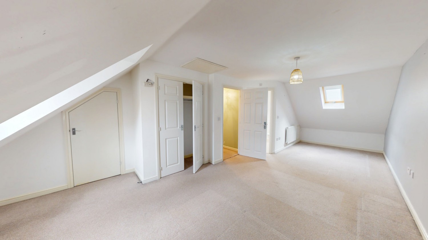 4 bedroom House for Sale Brockworth, Gloucester, Gloucestershire