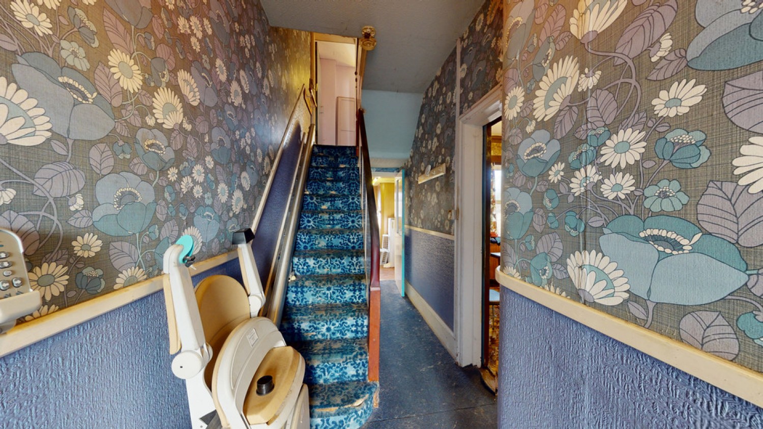 2 bedroom House in All Saints Terrace, Cheltenham, Gloucestershire