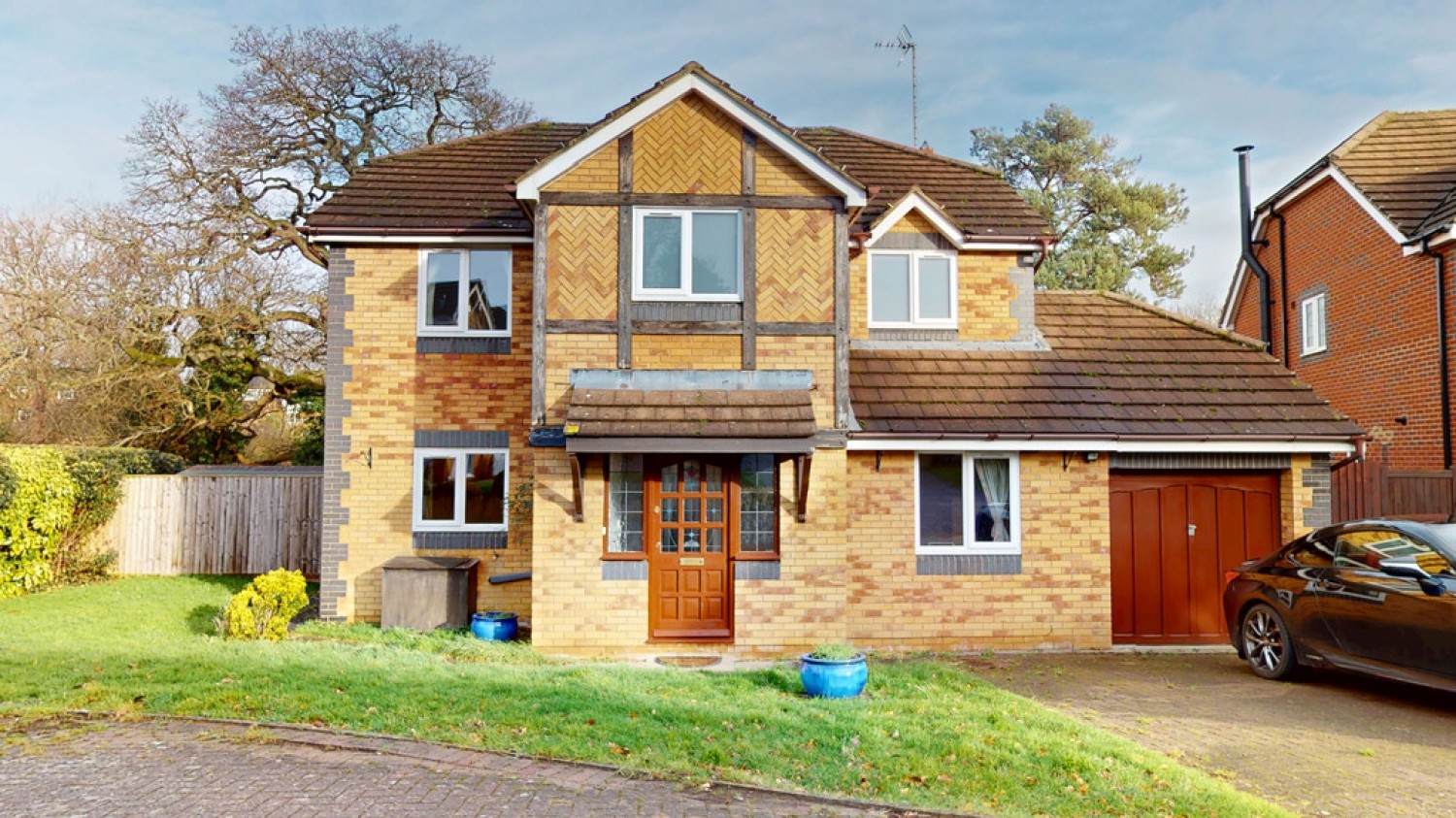 4 bedroom House for Sale Redgrove Park