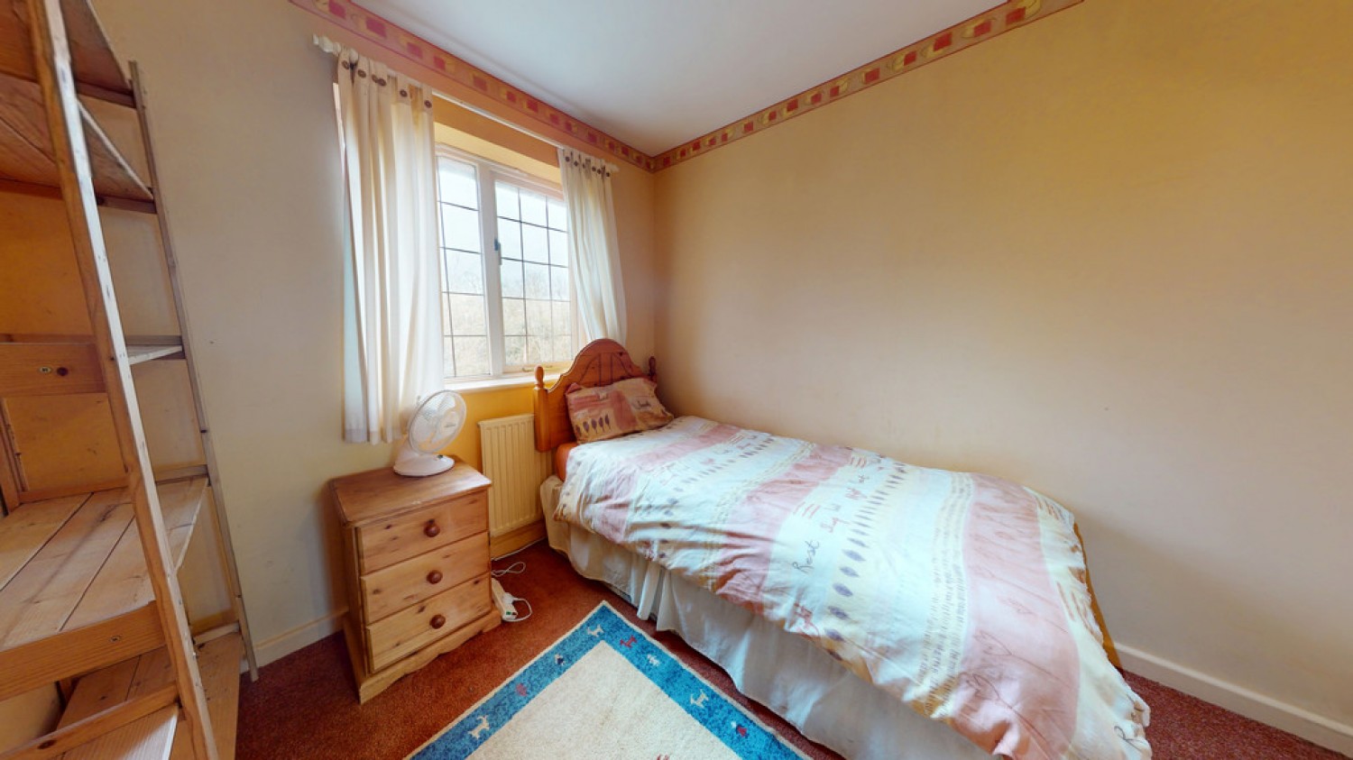 4 bedroom House for Sale Redgrove Park