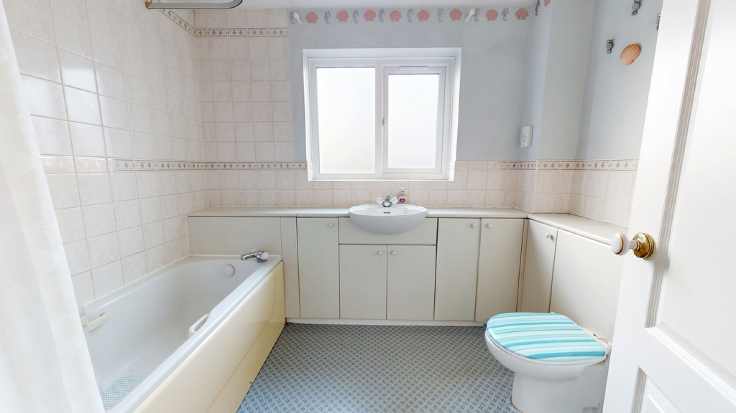 4 bedroom House for Sale Redgrove Park