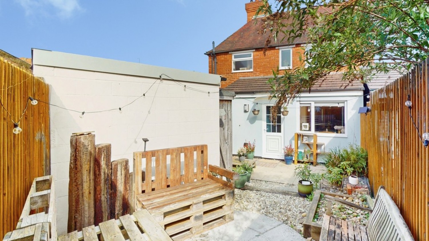 2 bedroom House for Sale St Marks, Cheltenham, Gloucestershire