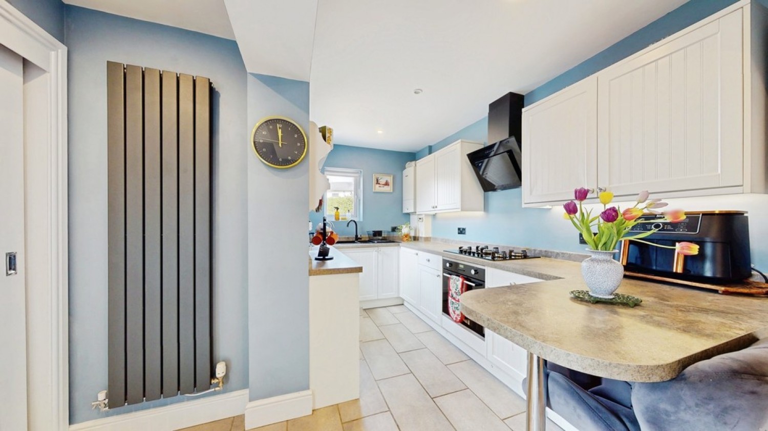 2 bedroom House for Sale St Marks, Cheltenham, Gloucestershire