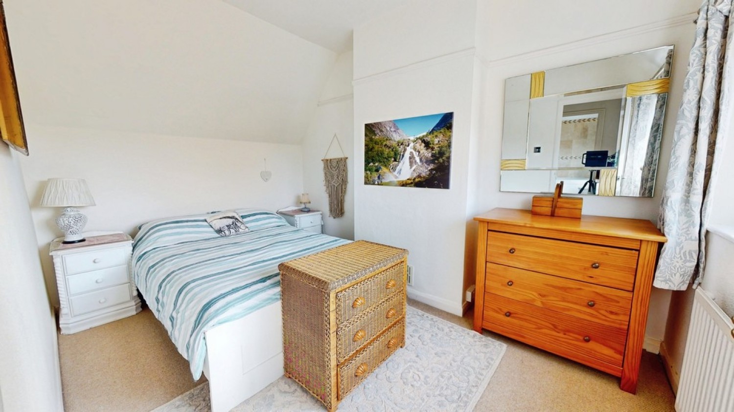 2 bedroom House for Sale St Marks, Cheltenham, Gloucestershire