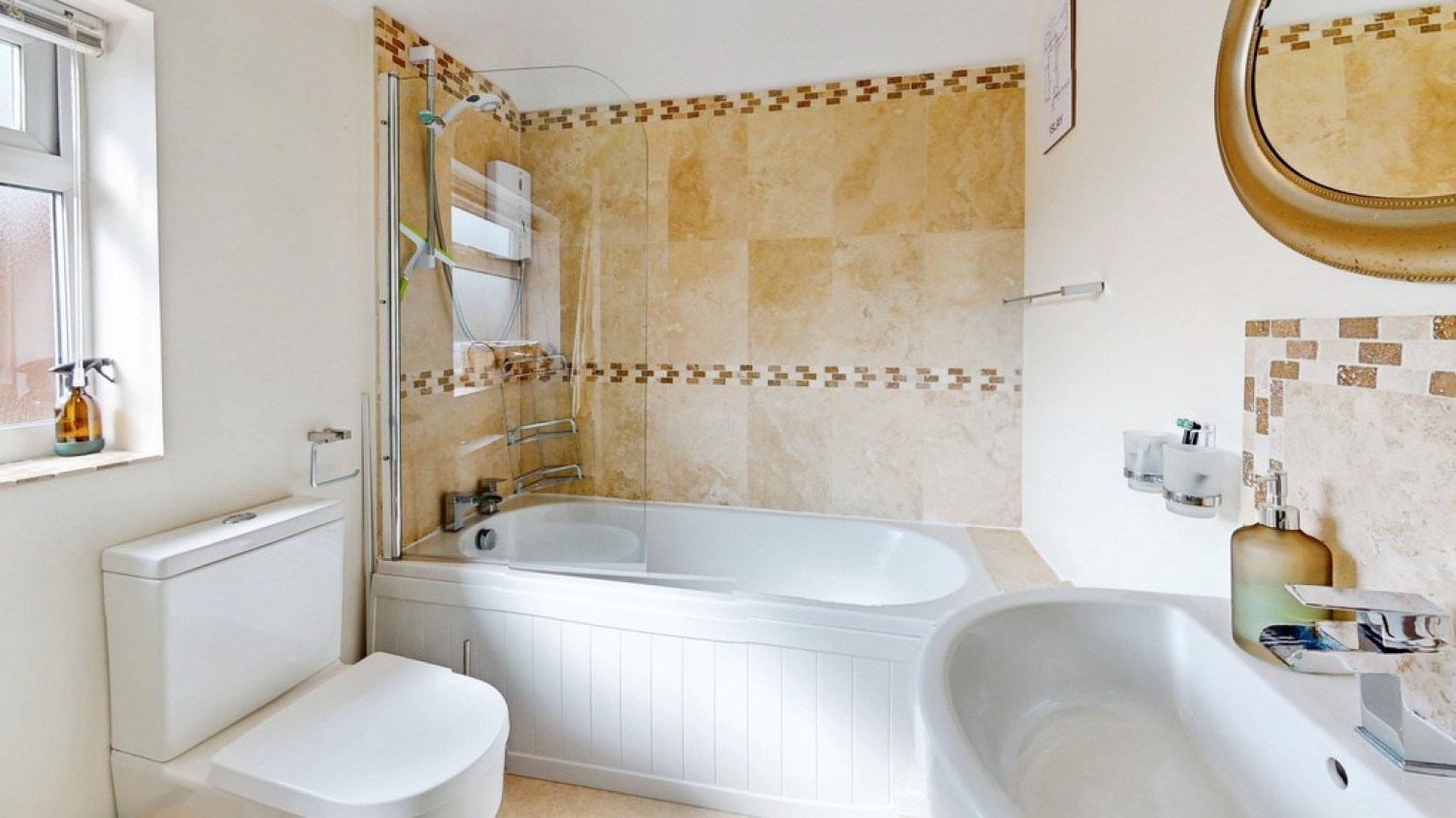 2 bedroom House for Sale St Marks, Cheltenham, Gloucestershire