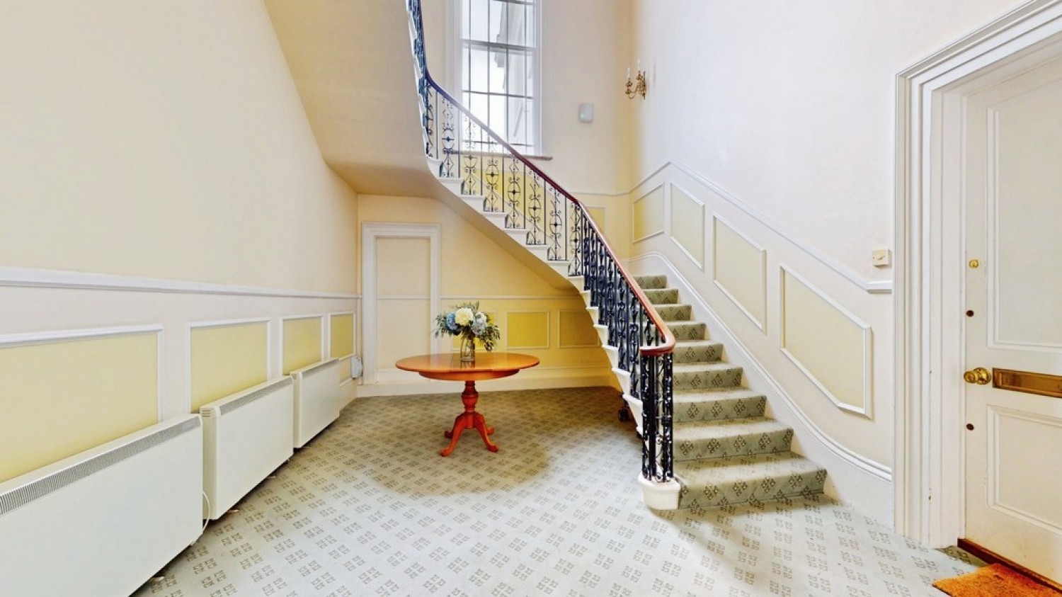 1 bedroom Flat for Sale Suffolk Square, Cheltenham, Gloucestershire