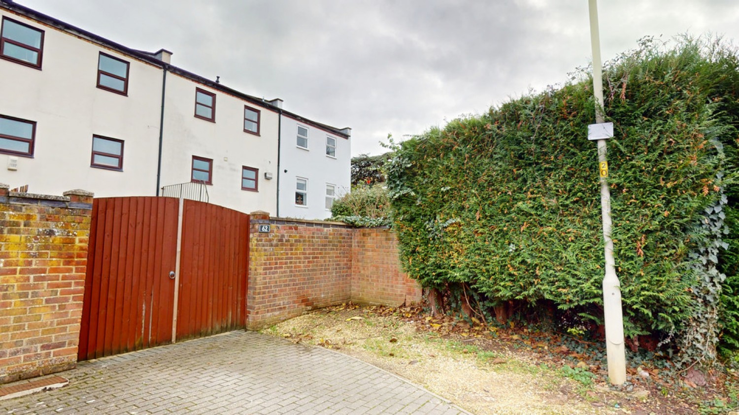 4 bedroom House in Cleevelands Drive, Cheltenham, Gloucestershire