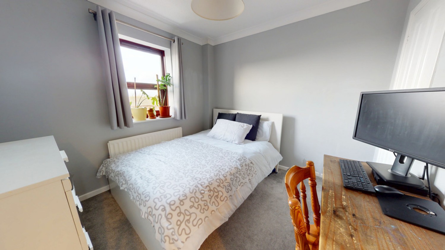 4 bedroom House in Cleevelands Drive, Cheltenham, Gloucestershire