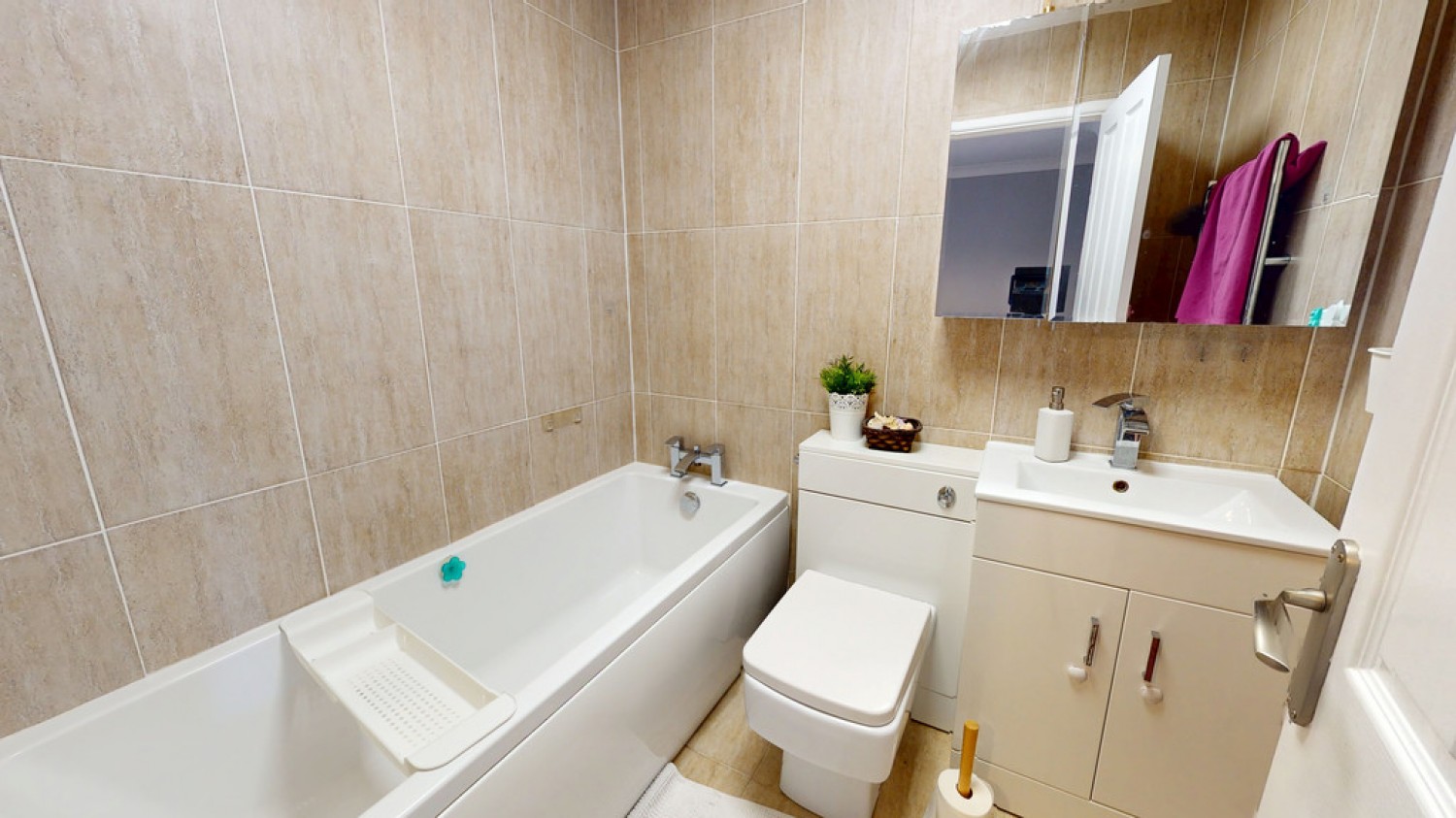 4 bedroom House in Cleevelands Drive, Cheltenham, Gloucestershire