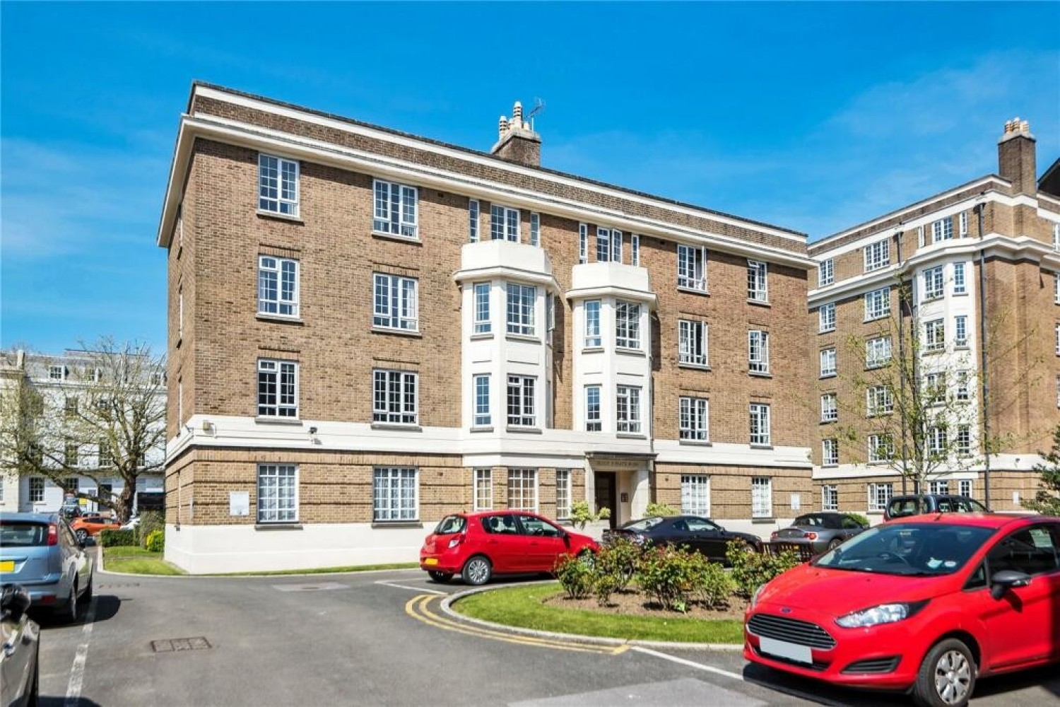 2 bedroom Flat for Letting Cambray Court, Cheltenham