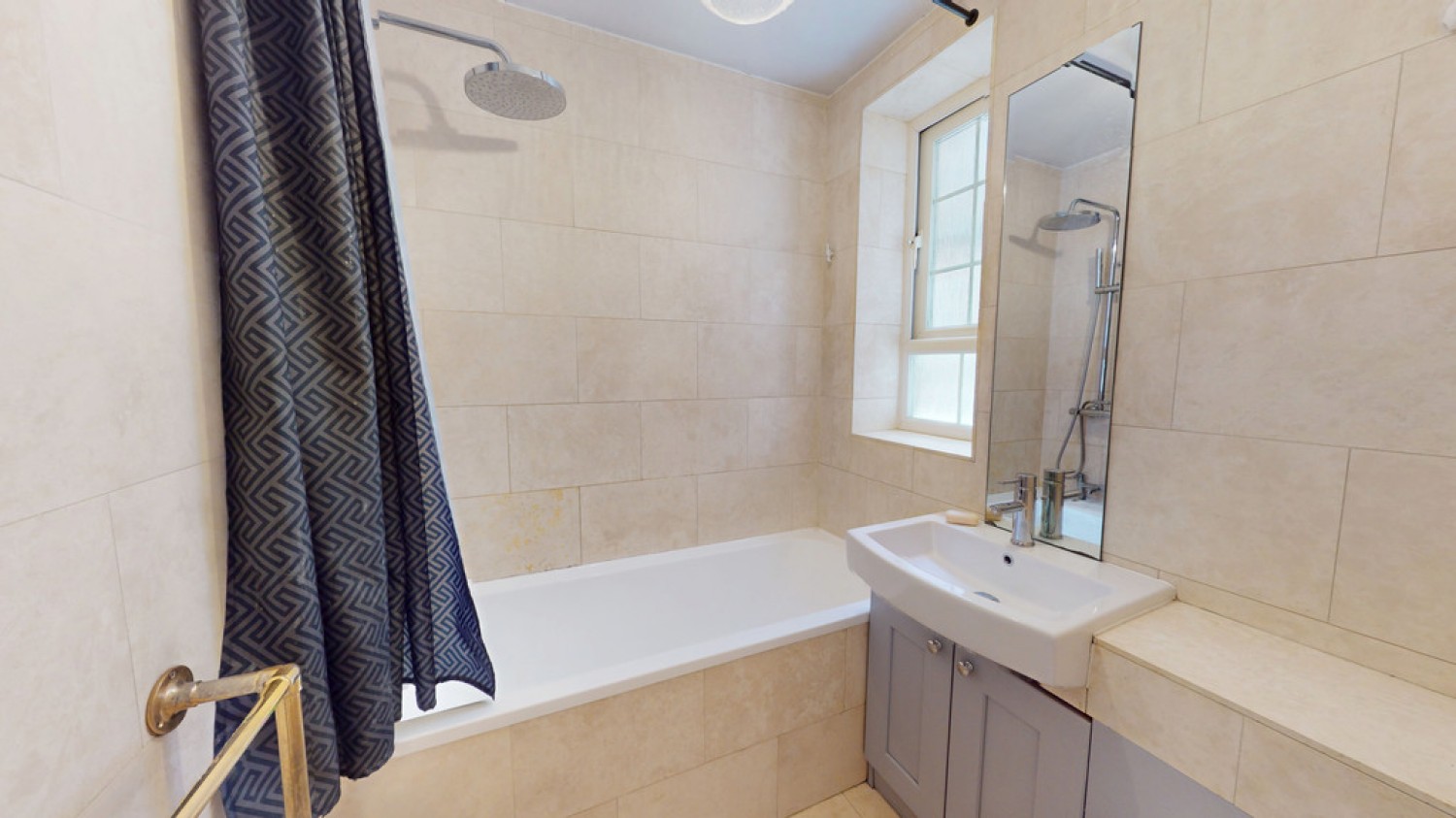 2 bedroom Flat for Letting Cambray Court, Cheltenham