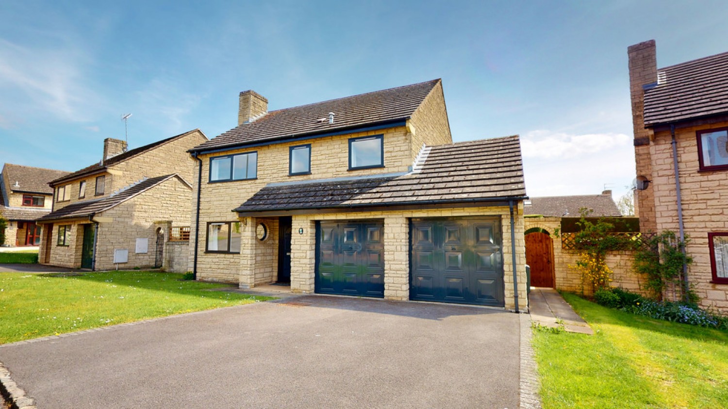 4 bedroom House in Cotswold View, Woodmancote, Cheltenham