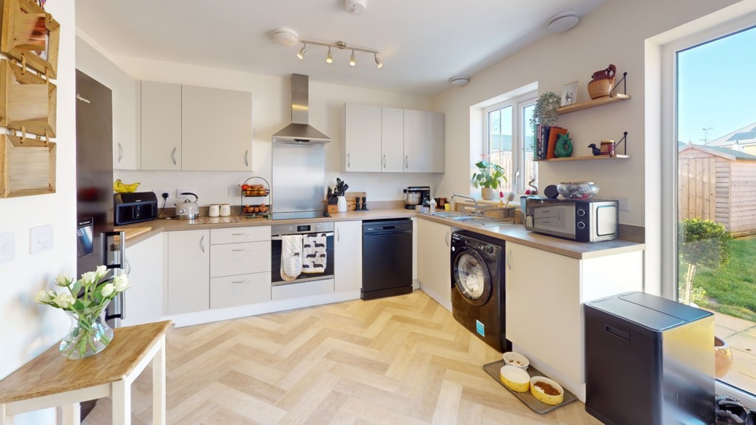 3 bedroom House in Village Road, Cheltenham, Gloucestershire