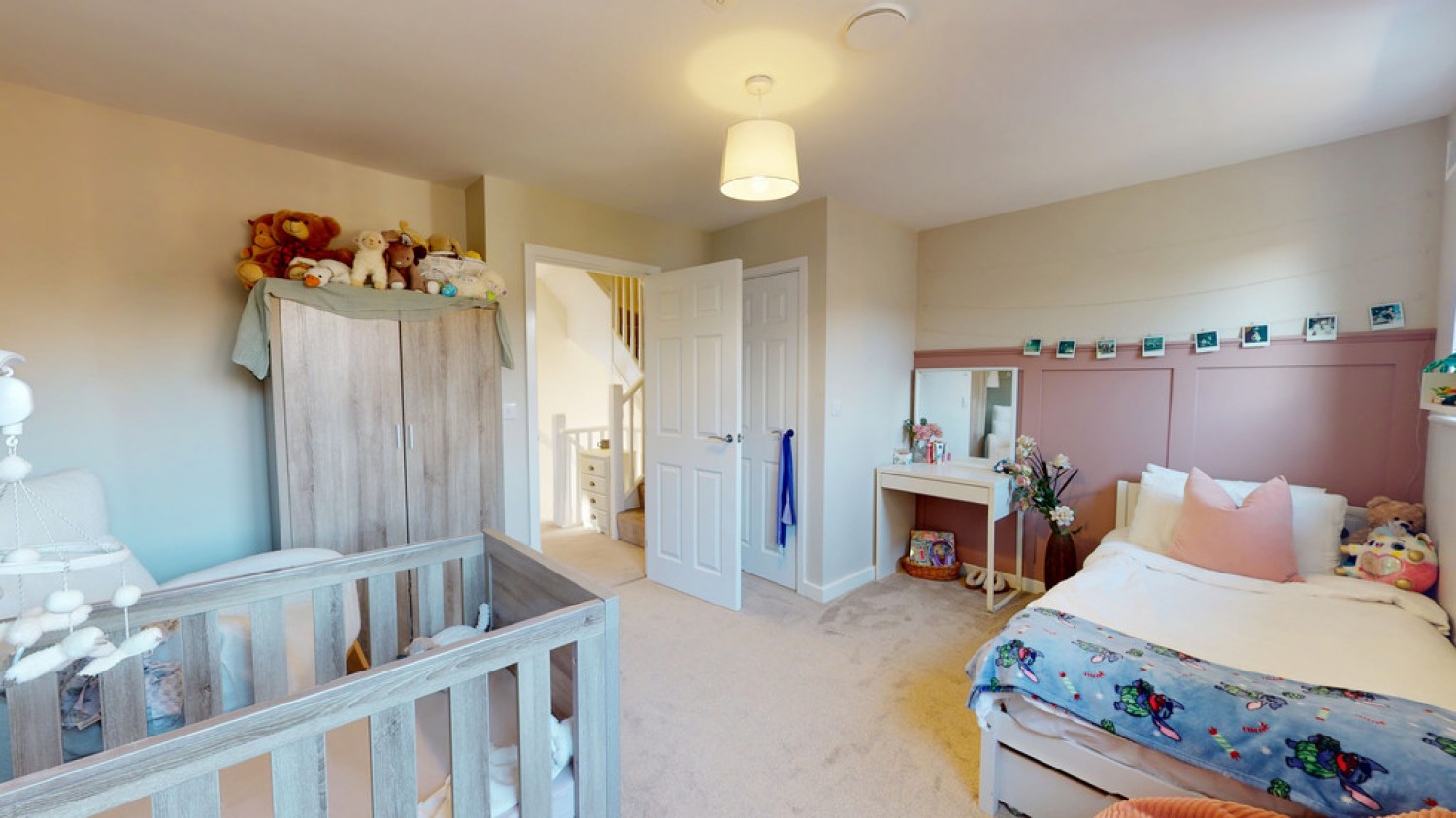3 bedroom House in Village Road, Cheltenham, Gloucestershire