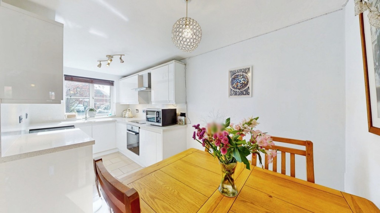 4 bedroom House for Sale Siskin Drive, Cheltenham, Glos