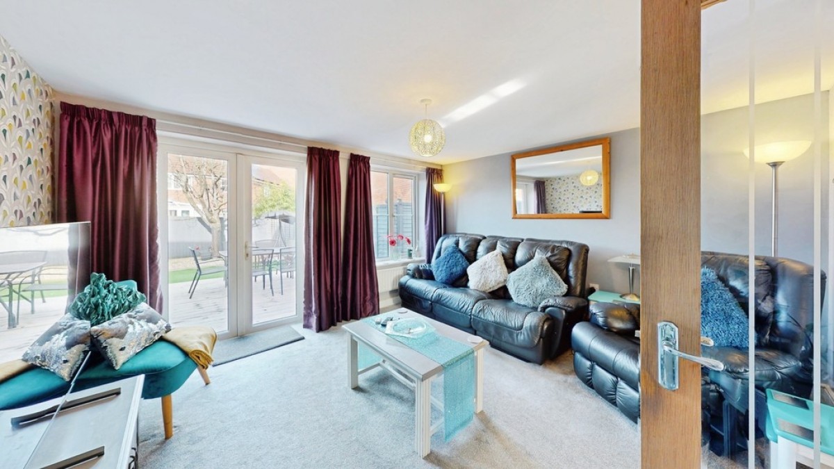Siskin Drive, Cheltenham, Glos