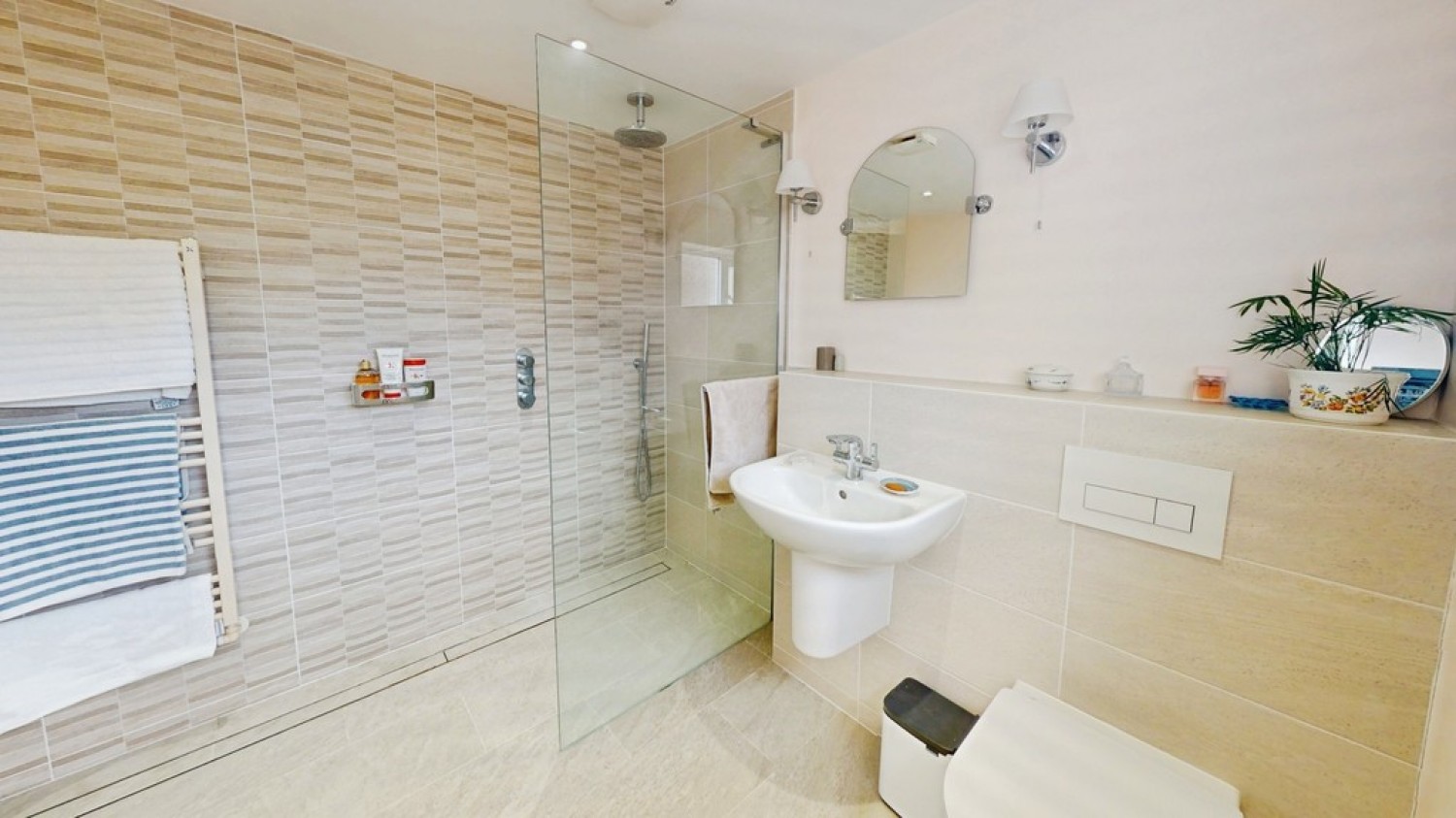 3 bedroom House in Tivoli, Cheltenham, Gloucestershire