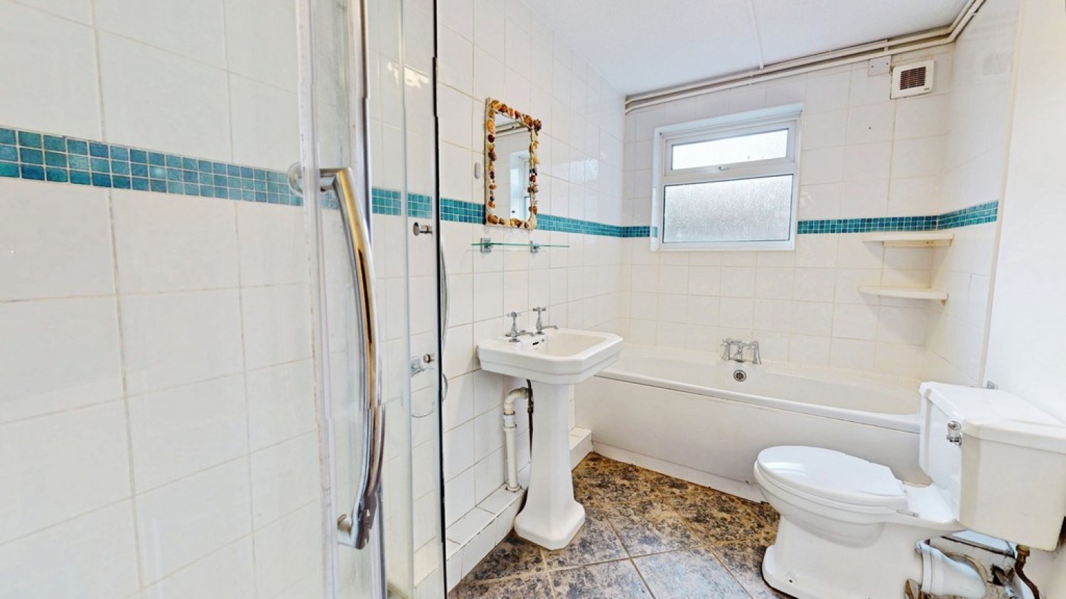 2 bedroom House for Sale Charles Street, Cheltenham, Gloucestershire