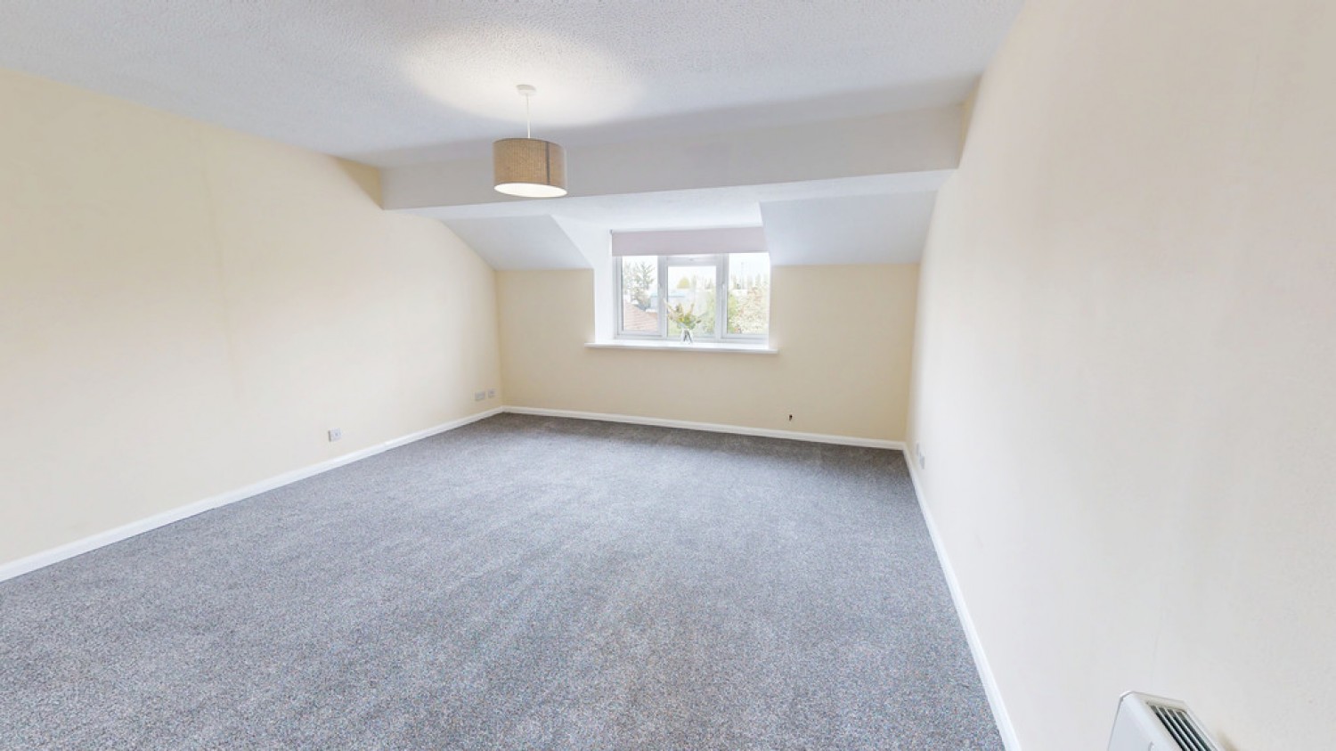 2 bedroom Flat for Letting St Peters Close, Cheltenham