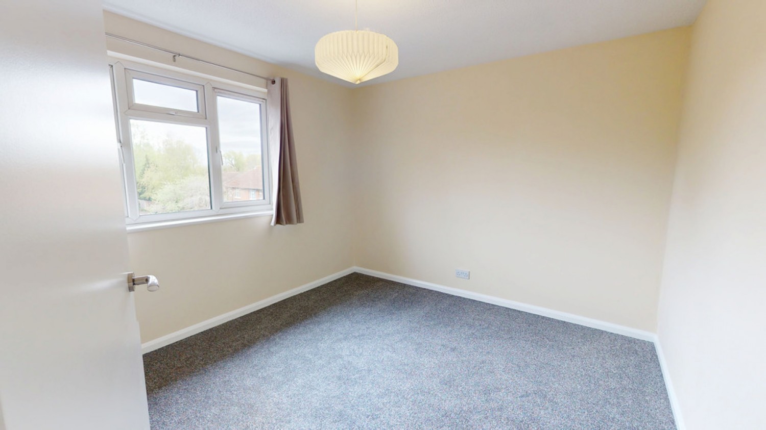 2 bedroom Flat for Letting St Peters Close, Cheltenham