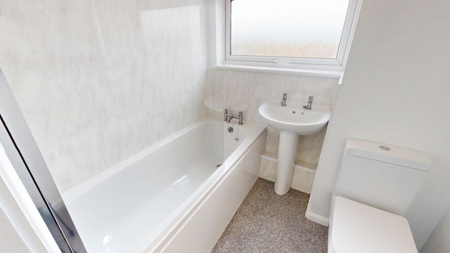 2 bedroom Flat for Letting St Peters Close, Cheltenham