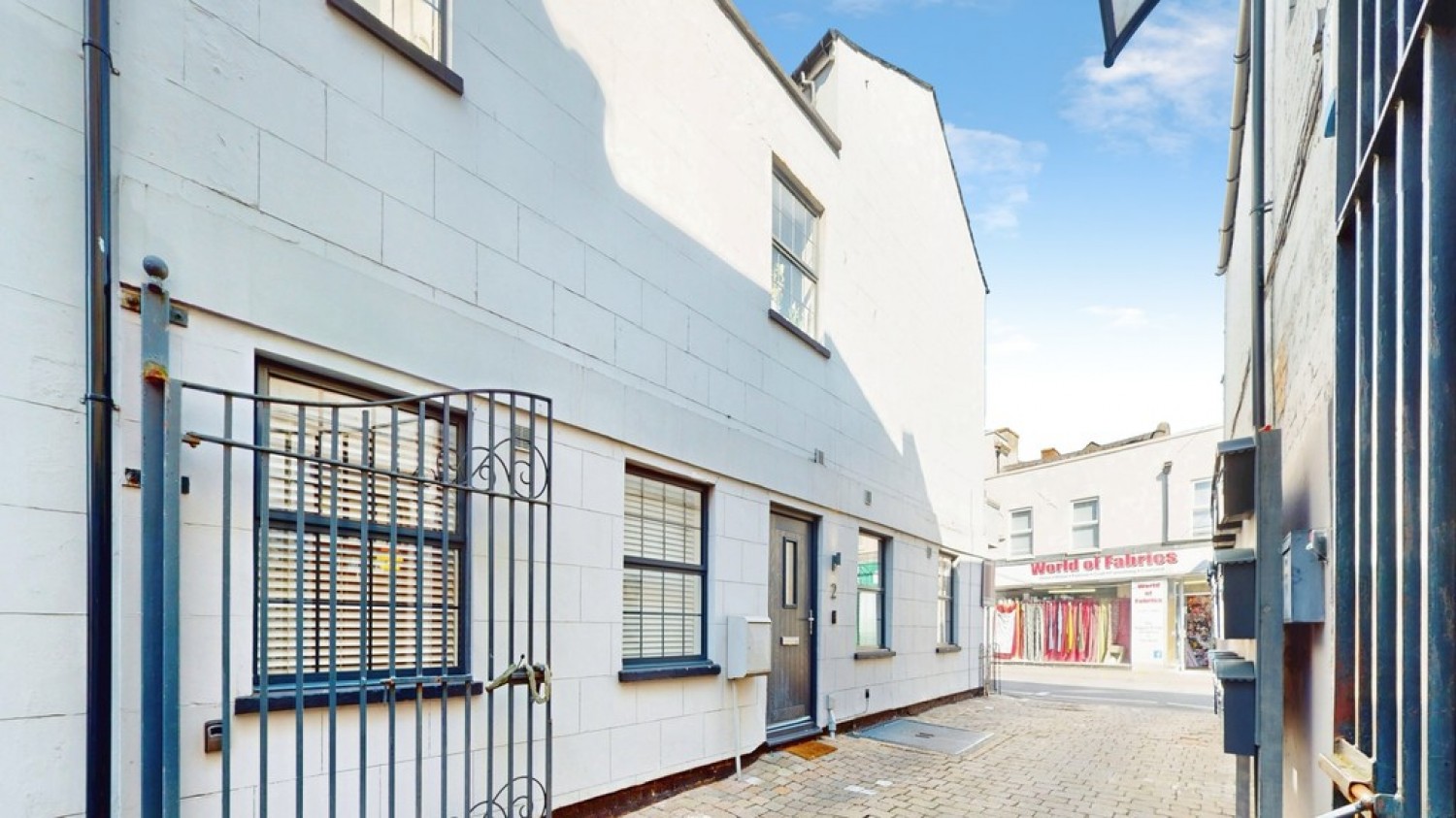 1 bedroom Flat for Sale Albion Street, Cheltenham, Glos