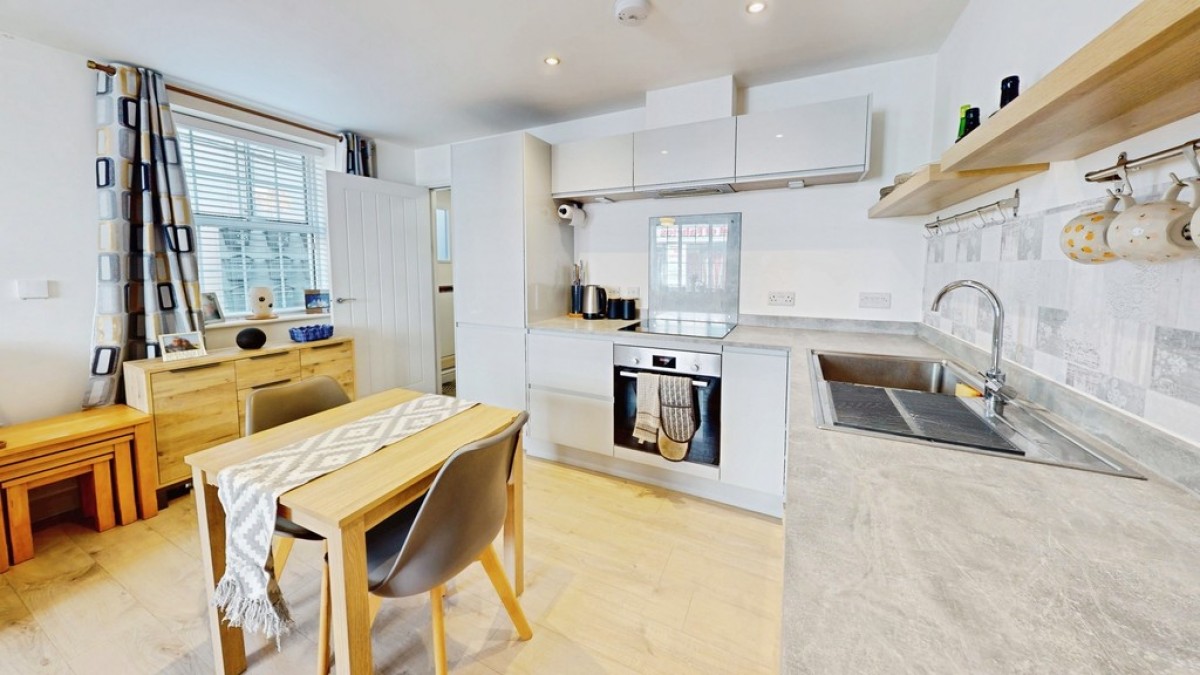 Albion Street, Cheltenham, Glos