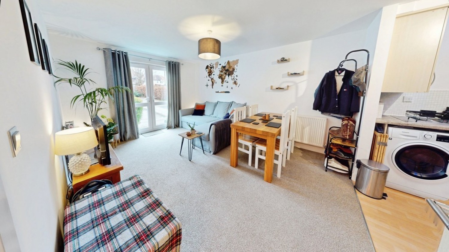 1 bedroom Flat for Sale Princess Elizabeth Way, Cheltenham, Gloucestershire