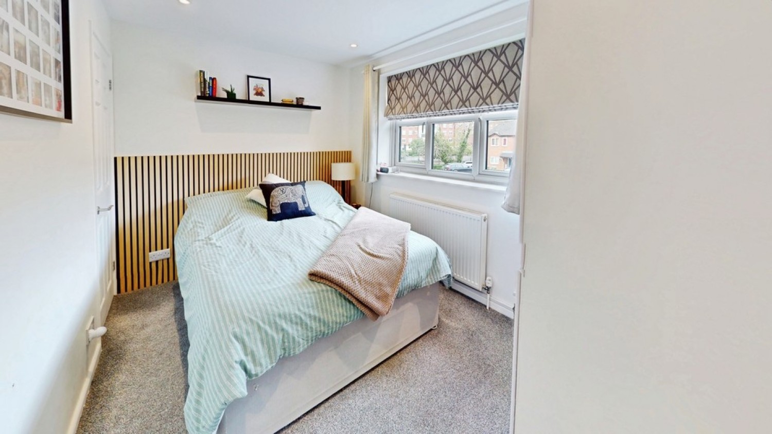 2 bedroom House for Sale Millbrook Gardens, Cheltenham, Gloucestershire