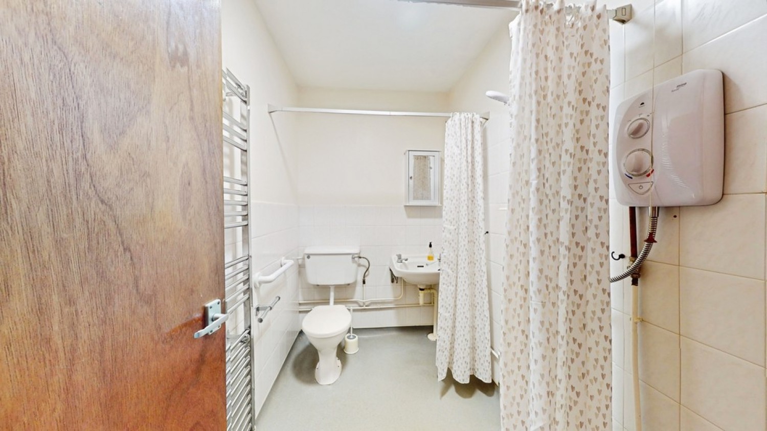 3 bedroom House for Sale Barton Close, Cheltenham, Gloucestershire