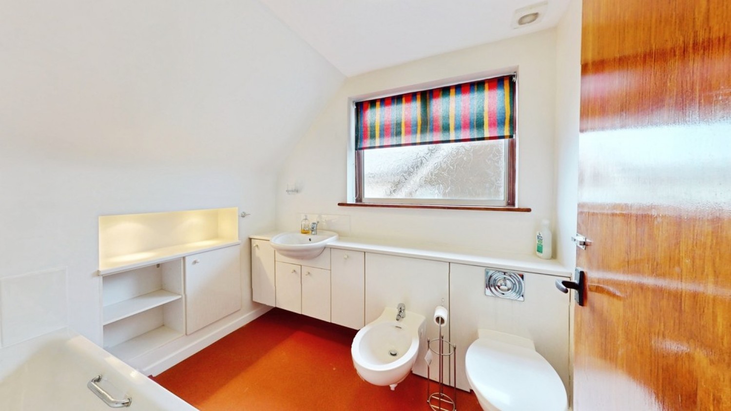 3 bedroom House for Sale Barton Close, Cheltenham, Gloucestershire