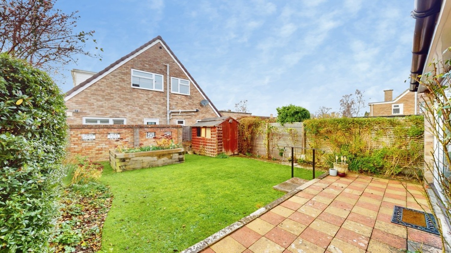 3 bedroom House for Sale Barton Close, Cheltenham, Gloucestershire