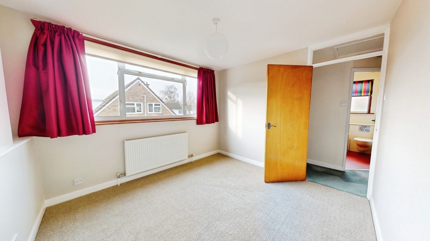 3 bedroom House for Sale Barton Close, Cheltenham, Gloucestershire