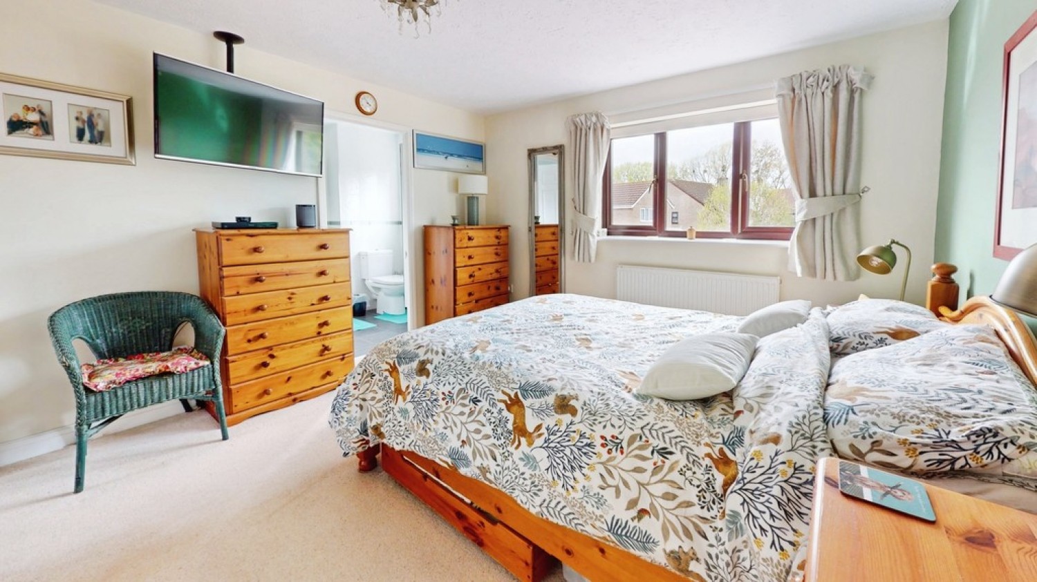 4 bedroom House for Sale Sevelm, Up Hatherley, Cheltenham