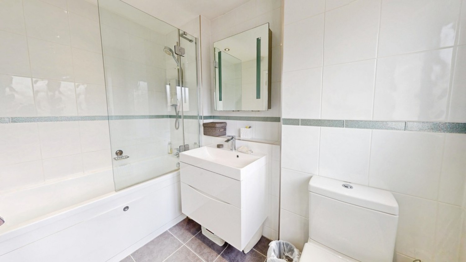 4 bedroom House for Sale Sevelm, Up Hatherley, Cheltenham