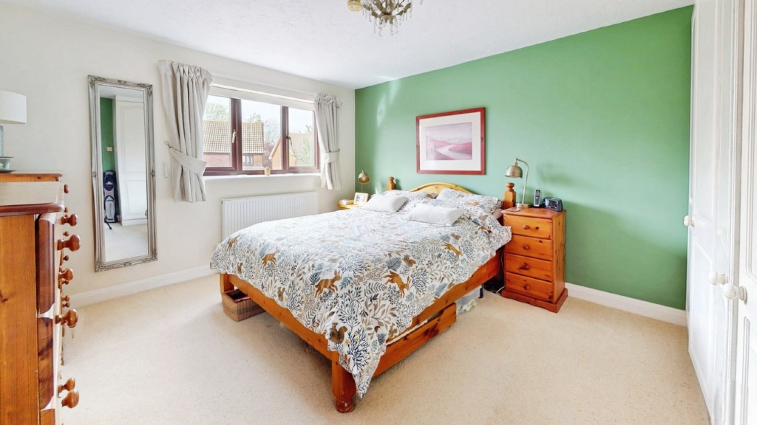 4 bedroom House for Sale Sevelm, Up Hatherley, Cheltenham