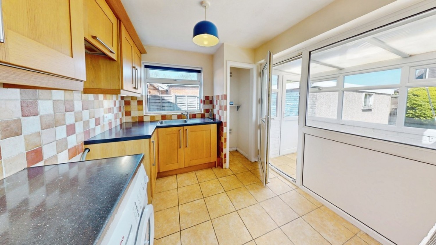 2 bedroom Bungalow for Sale Henley Road, Cheltenham, Gloucestershire