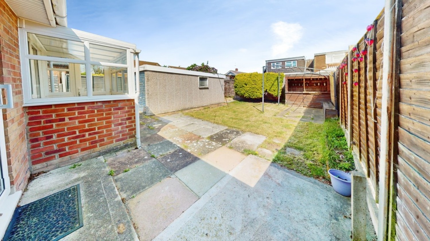 2 bedroom Bungalow for Sale Henley Road, Cheltenham, Gloucestershire