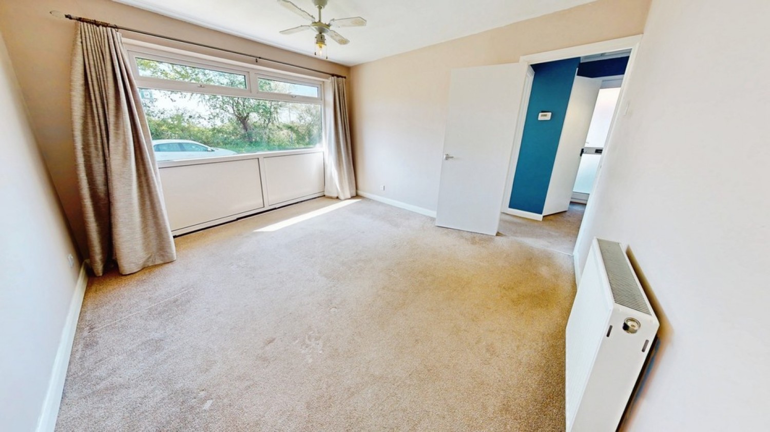 2 bedroom Bungalow for Sale Henley Road, Cheltenham, Gloucestershire