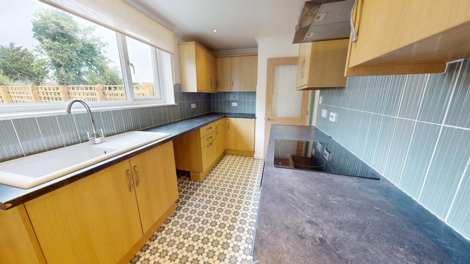 2 bedroom Flat for Letting Astor Close, Brockworth