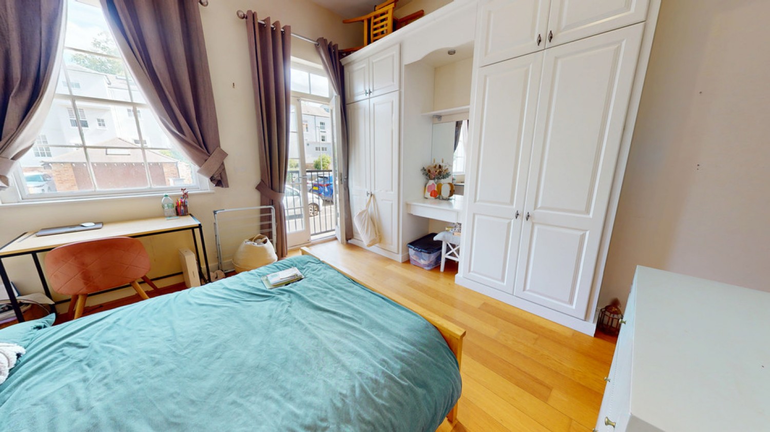 2 bedroom Flat for Letting Evesham Road, Cheltenham, Gloucestershire