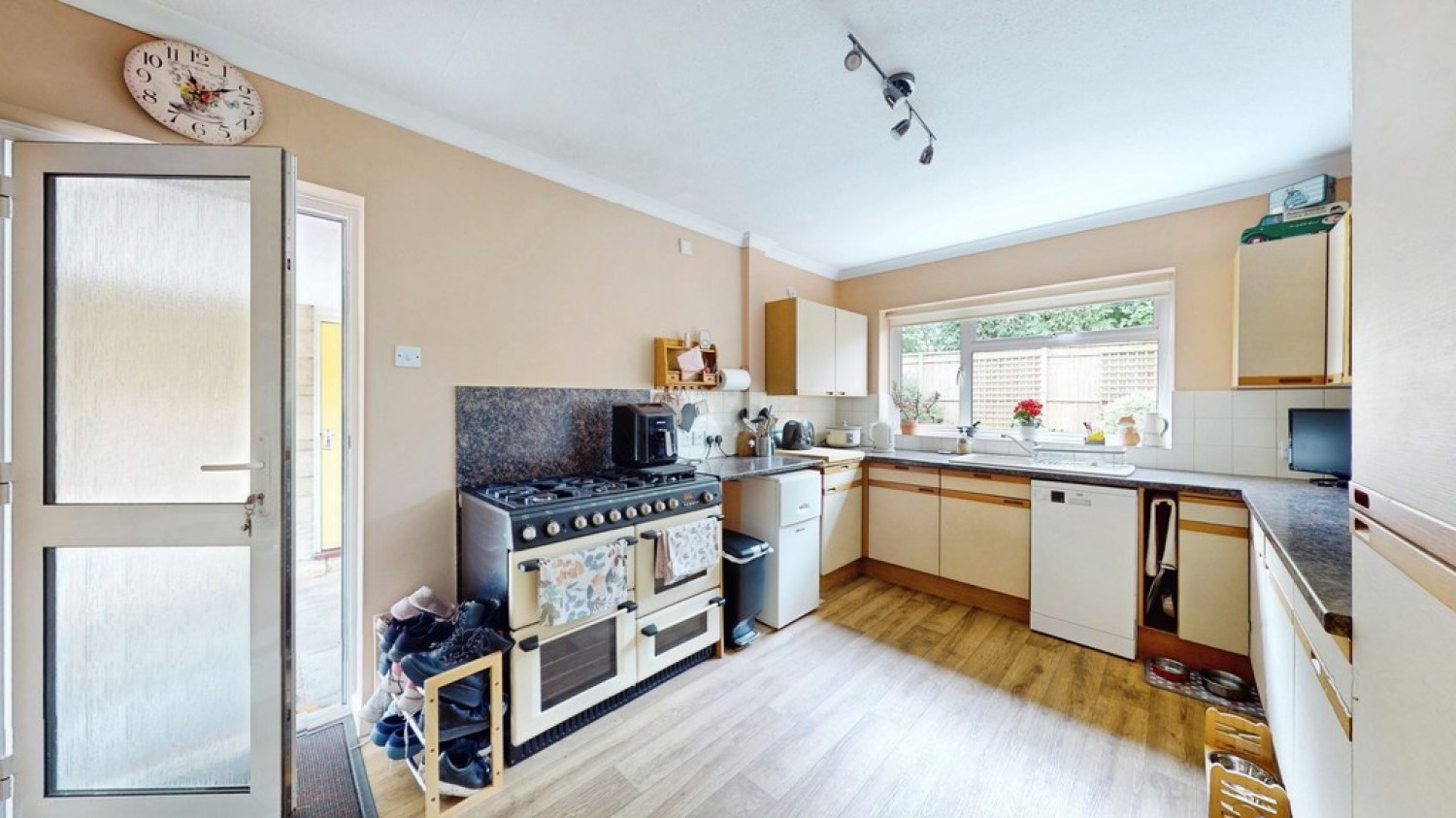 4 bedroom House for Sale Foxgrove Drive