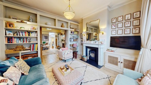 London Road, Cheltenham, Gloucestershire