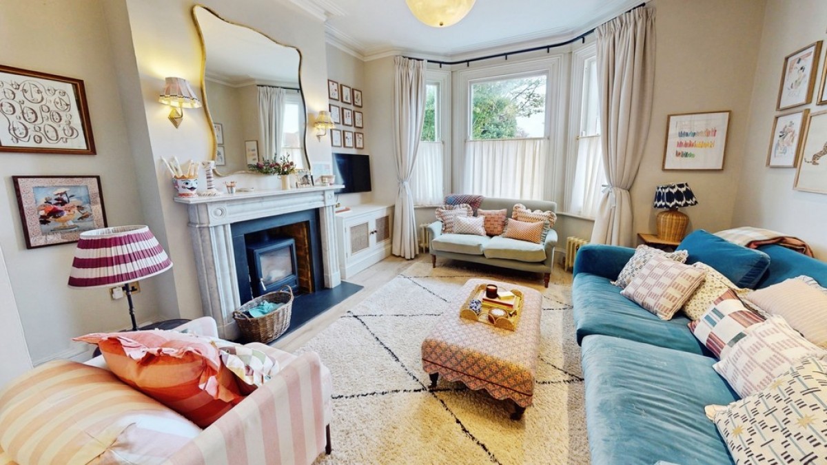 London Road, Cheltenham, Gloucestershire
