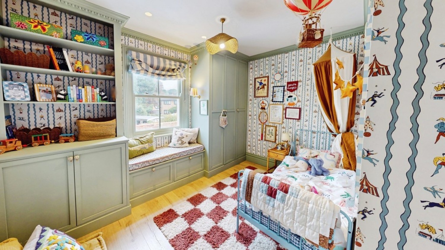5 bedroom House for Sale London Road, Cheltenham, Gloucestershire