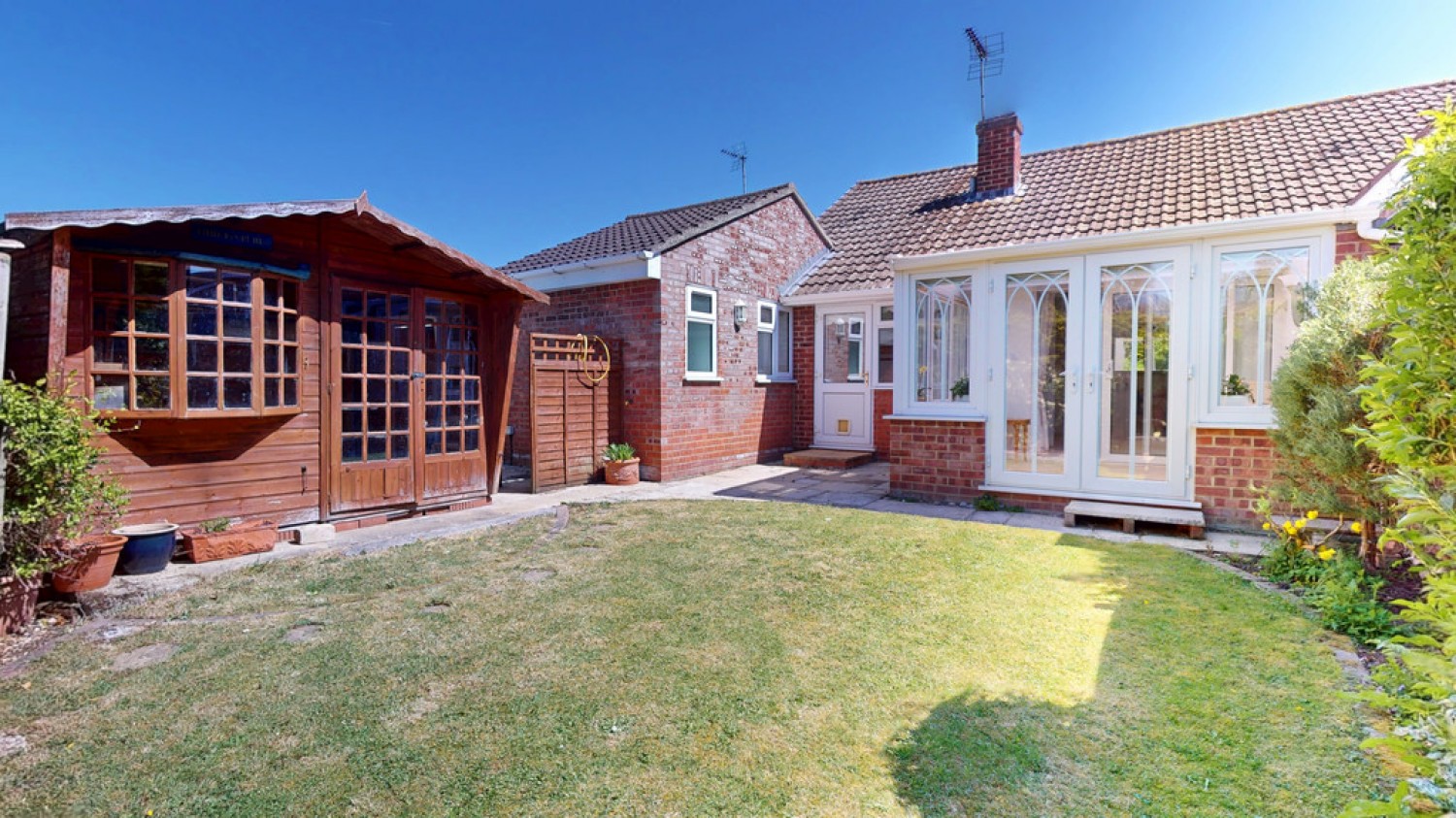 2 bedroom Bungalow for Sale Oldbury Orchard, Churchdown, Gloucestershire